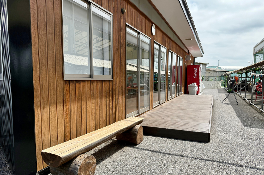 クラブハウス外観